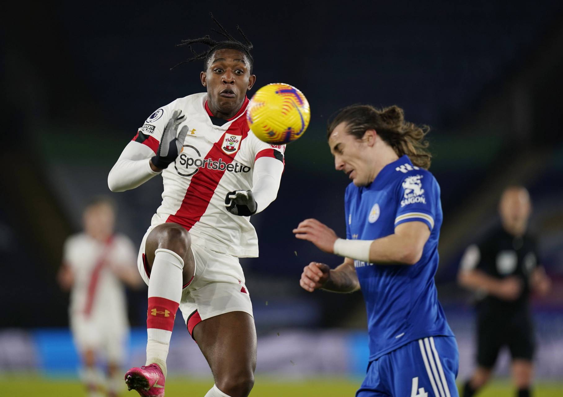 利兹联阵容轮换调整,球队整体实力提升的简单介绍 利兹联阵容轮换调整,球队整体实力提升的简单介绍