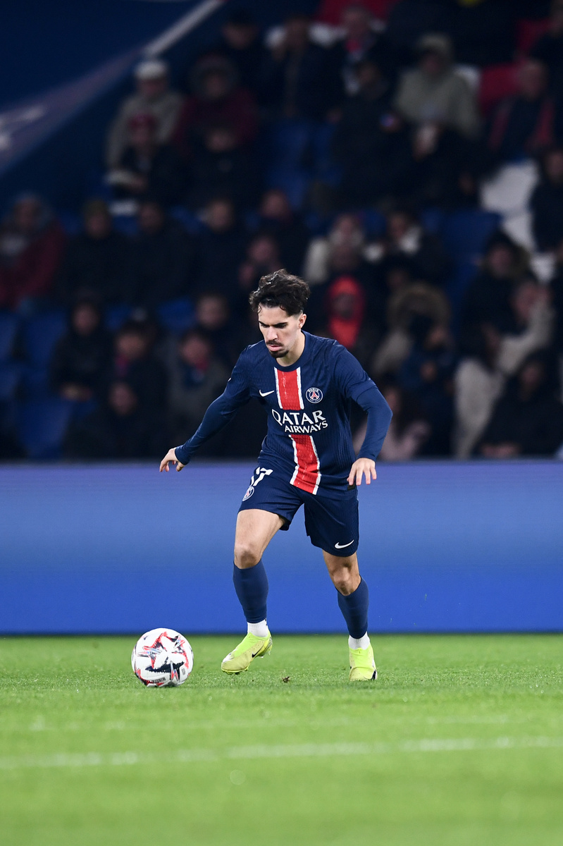 九游游戏-里尔客场战胜对手，保住联赛第一