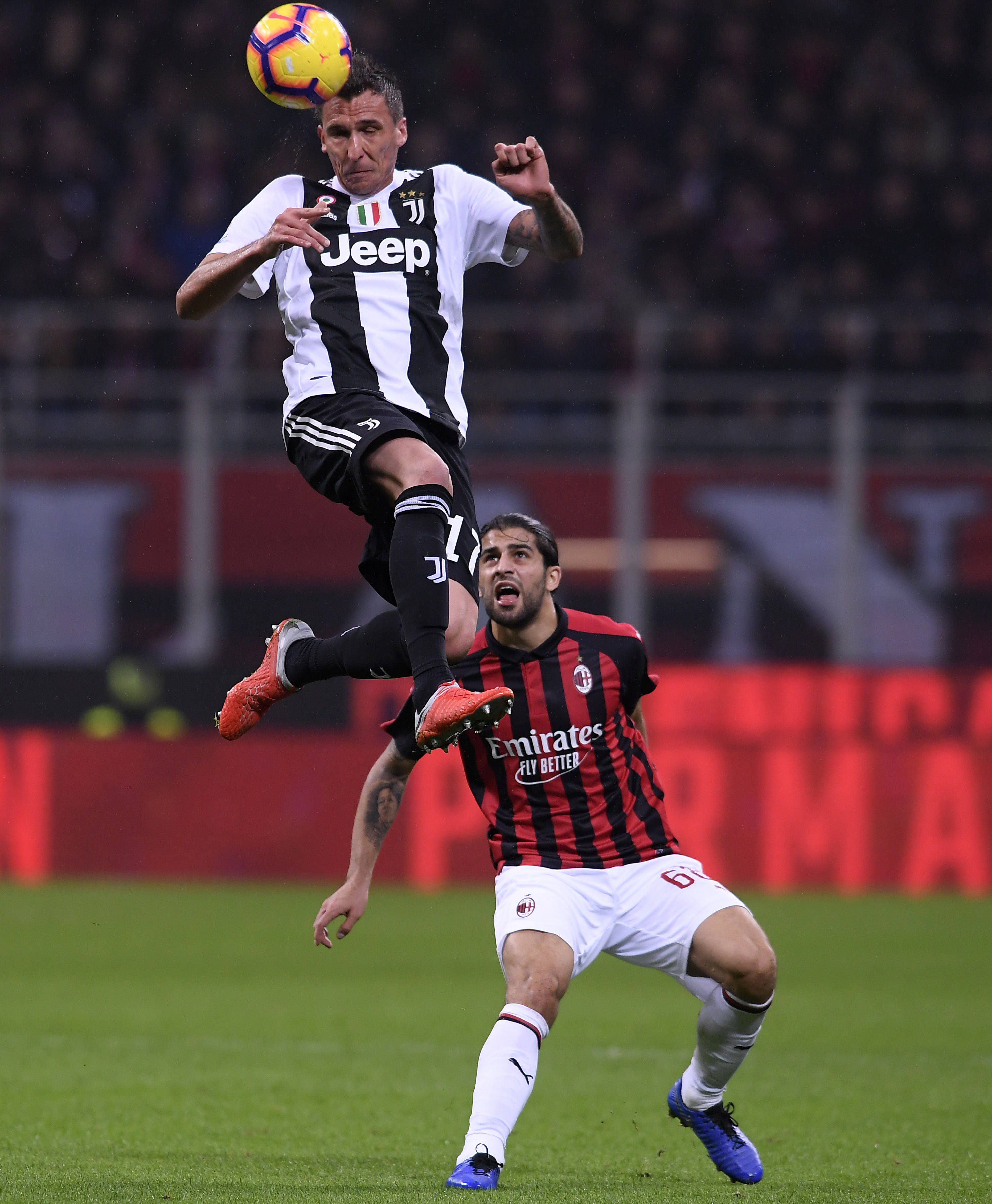 包含强强对话！曼联vs尤文图斯，胜负难料！的词条