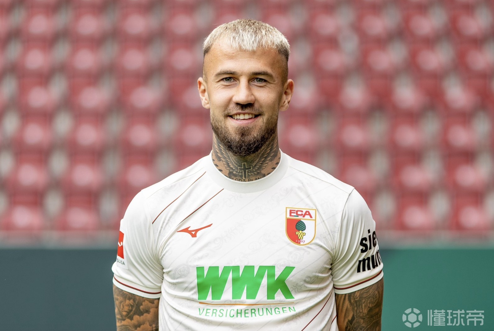 包含奥格斯堡足球俱乐部表态，将继续强化训练的词条