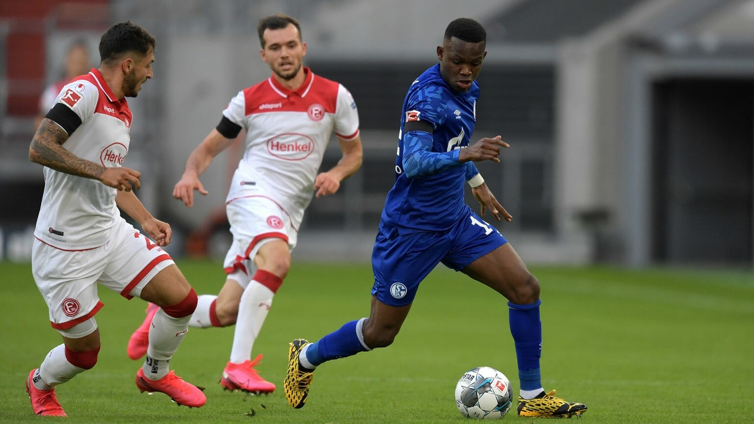 关于斯洛文尼亚客场不敌,晋级前景难测的信息 关于斯洛文尼亚客场不敌,晋级前景难测的信息