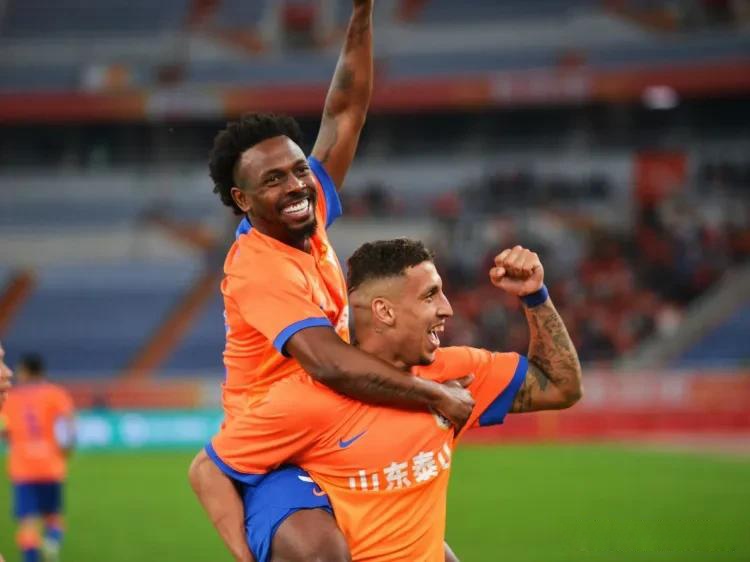 关于主力球员伤情公布，球队备战出现困境的信息