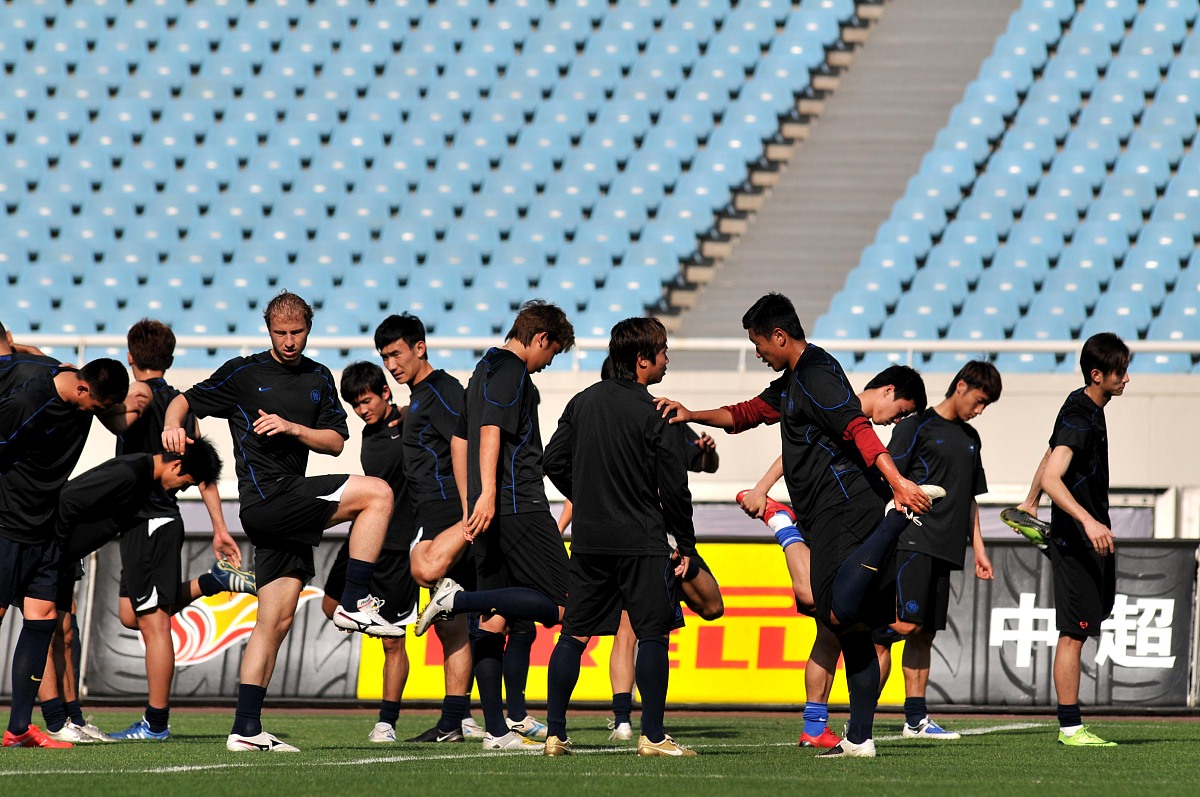 包含赛场内外花絮曝光,球员生活鲜活有趣的词条 包含赛场内外花絮曝光,球员生活鲜活有趣的词条