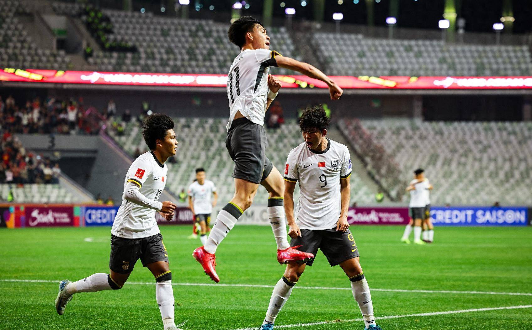 九游APP-亚洲球队锋线进攻火力强劲，意欲夺得冠军的简单介绍