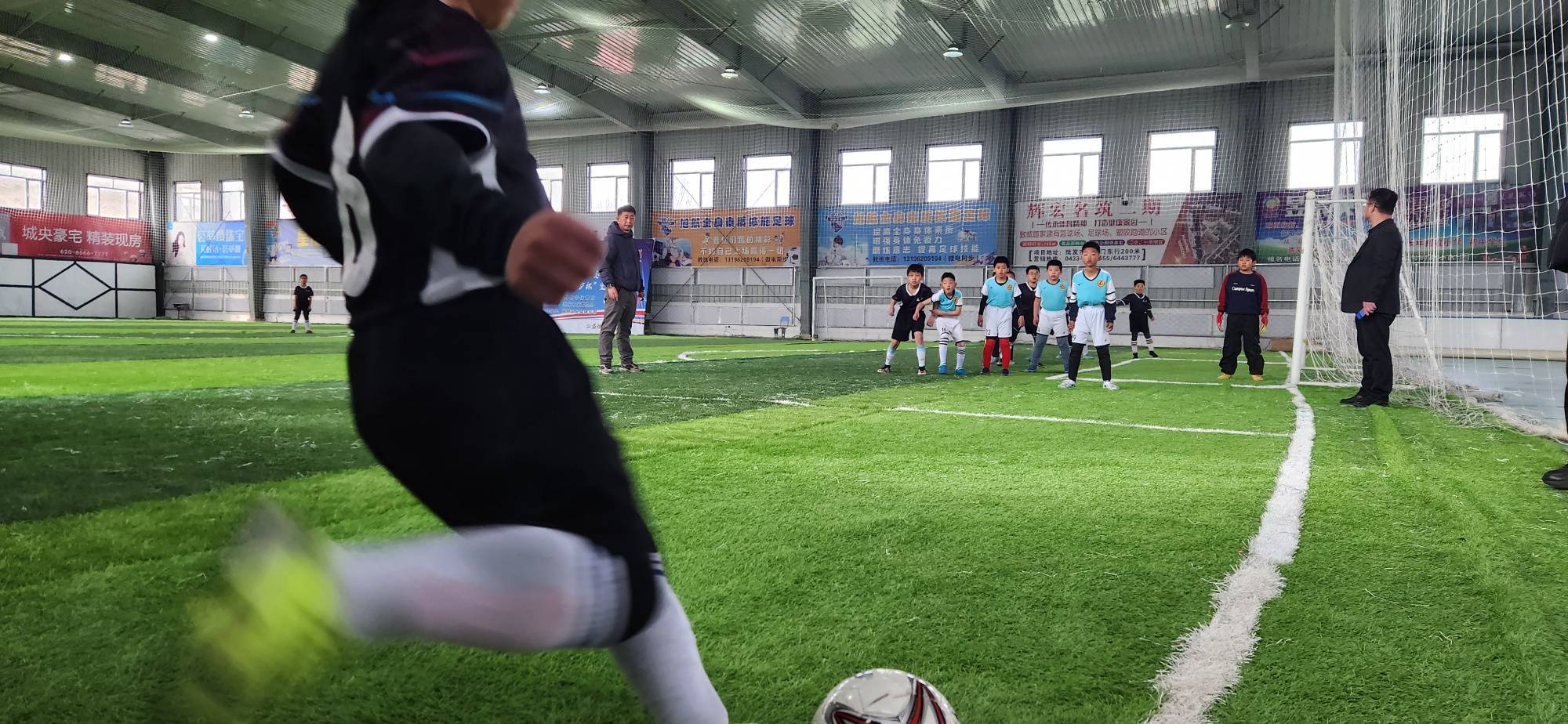 九游娱乐入口-足球场上的激情对抗，赛事精彩度持续升级