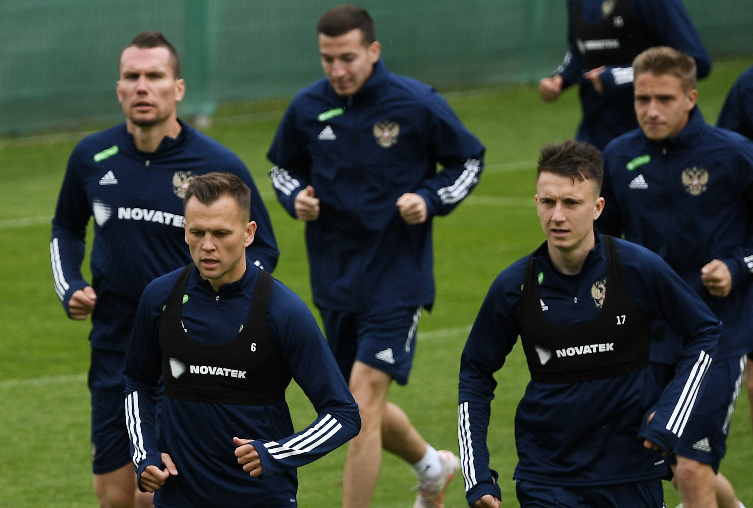 九游娱乐官方网站-包含斯洛文尼亚足球队备受关注，欧洲赛事备战火热的词条