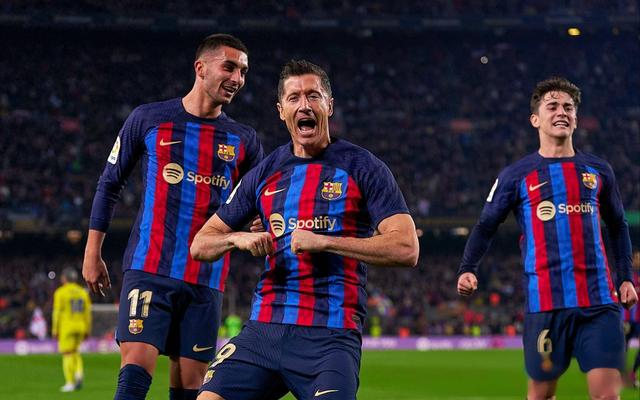 包含巴塞罗那客场击败劲旅,遥遥领先的词条 包含巴塞罗那客场击败劲旅,遥遥领先的词条