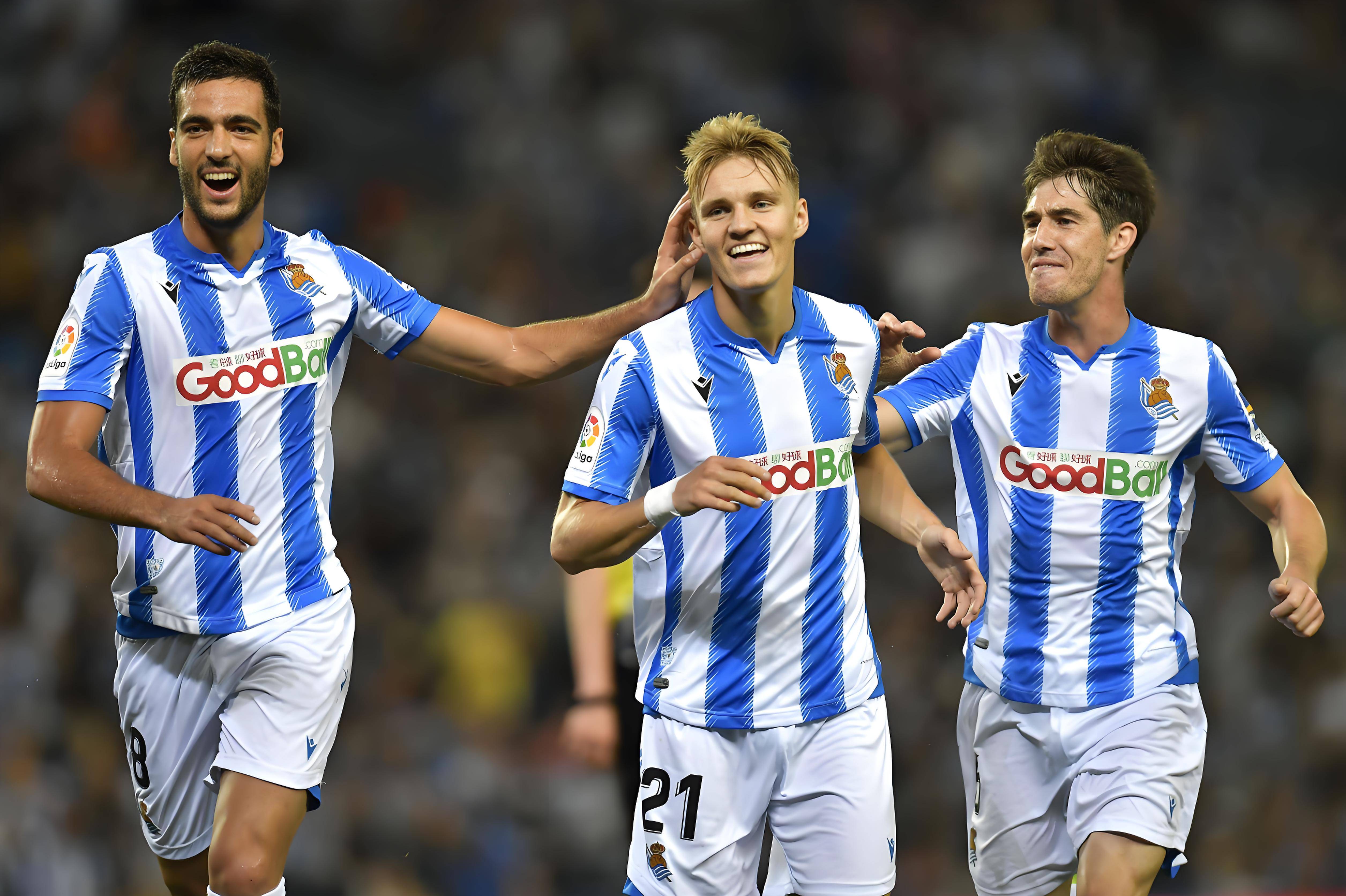 皇家社会与曼城战成平局,险胜晋级下一轮的简单介绍 皇家社会与曼城战成平局,险胜晋级下一轮的简单介绍